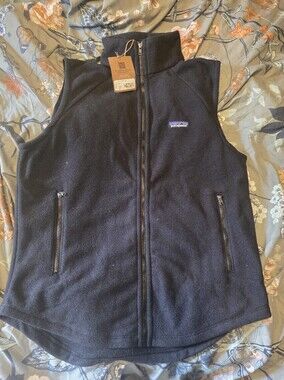 Patagonia Black Fleece Zip Front Vest with Zip Pockets